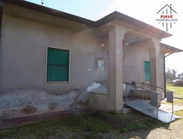 Casa Indipendente In Vendita In Zona Latina Lido Fogliano Borgo