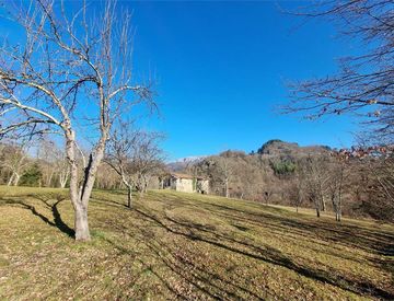 Rustico Casale In Vendita In Strada Senza Nome A Camporgiano Mq