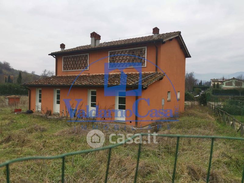 Casa Indipendente In Vendita In Via Vittorio Locchi A Figline E Incisa