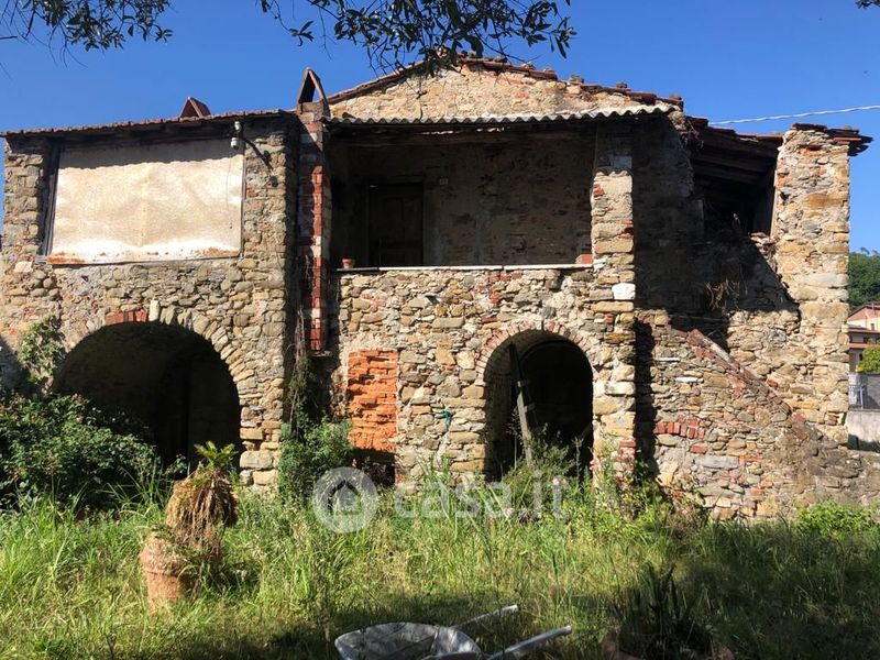 Rustico Casale In Vendita In Via Tagliata A Castelnuovo Magra Mq