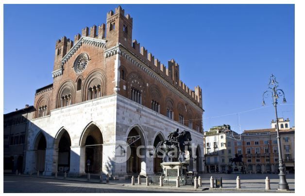 Caffè in Vendita in zona Centro storico a Piacenza 50mq Casa it