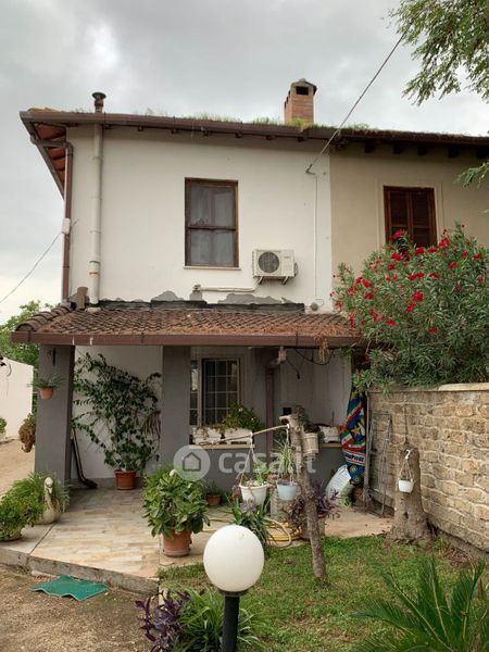 Rustici Casali In Vendita A Latina In Zona Gionchetto Pantanaccio