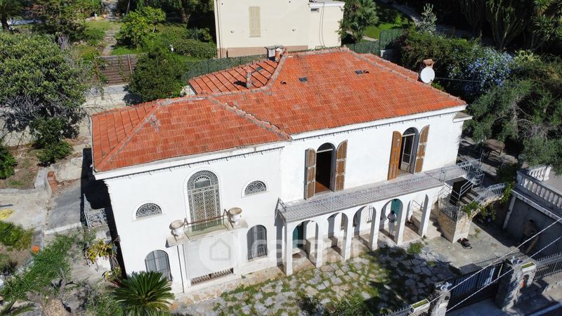 Ville Con Giardino Privato In Vendita A Sanremo Casa It