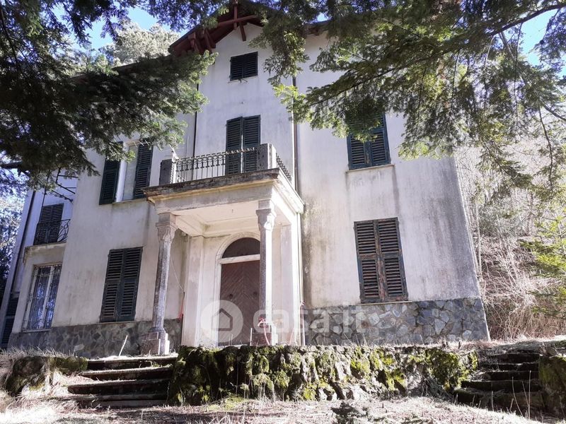 Villa In Vendita In Via Bobbio A Torriglia 315mq Casa It