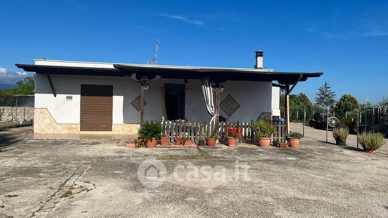 Casa Indipendente In Affitto In Via Delle Mimose A Cisterna Di Latina