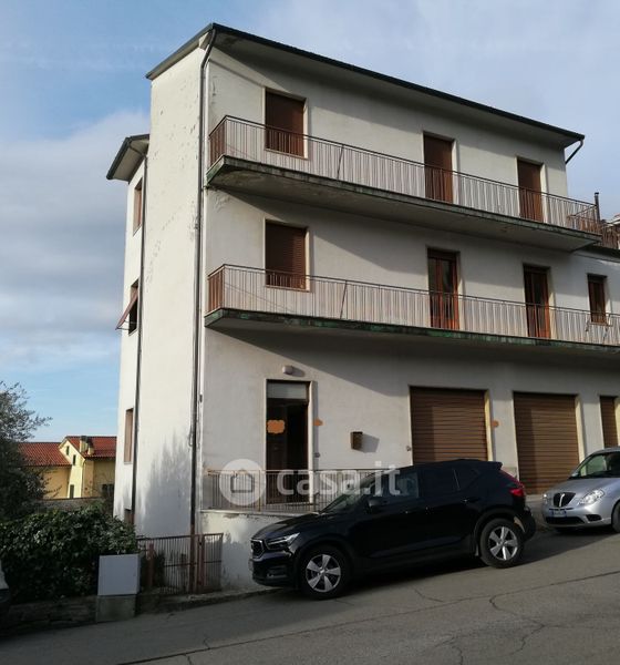 Casa Indipendente In Vendita In Piave A Castiglion Fiorentino 330mq