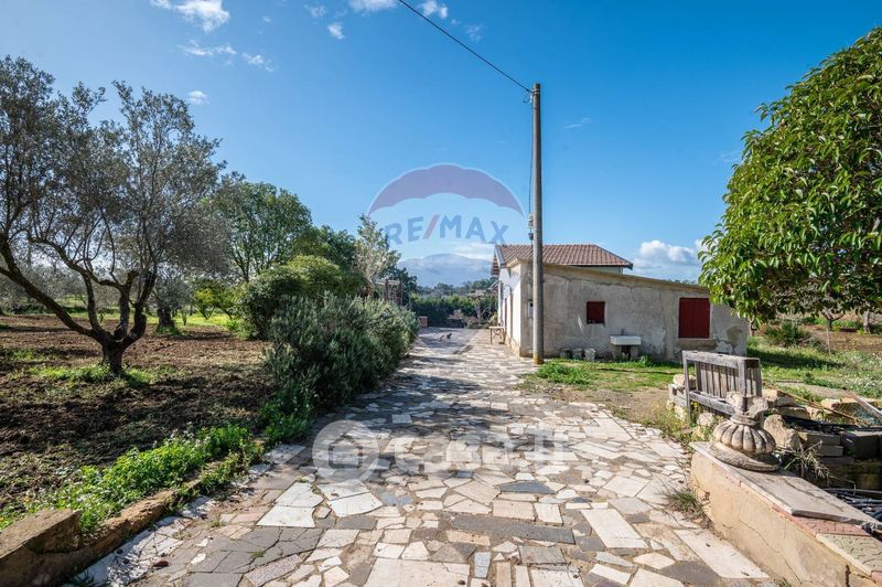 Villa In Vendita In Contrada Renelle A Caltagirone 120mq Casa It