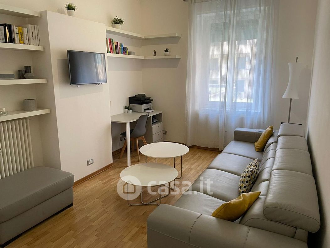 Appartamento in Vendita in Via Manlio Torquato 10 a Roma