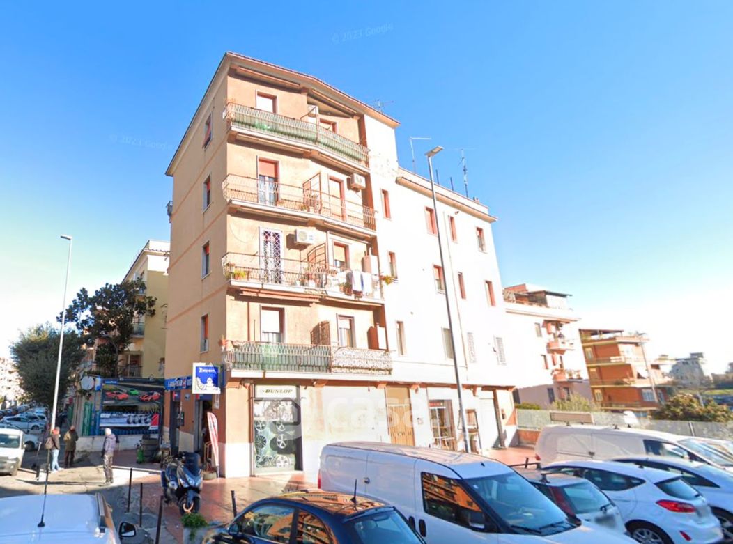 Casa indipendente in Vendita in Via Brigata Bologna a Napoli