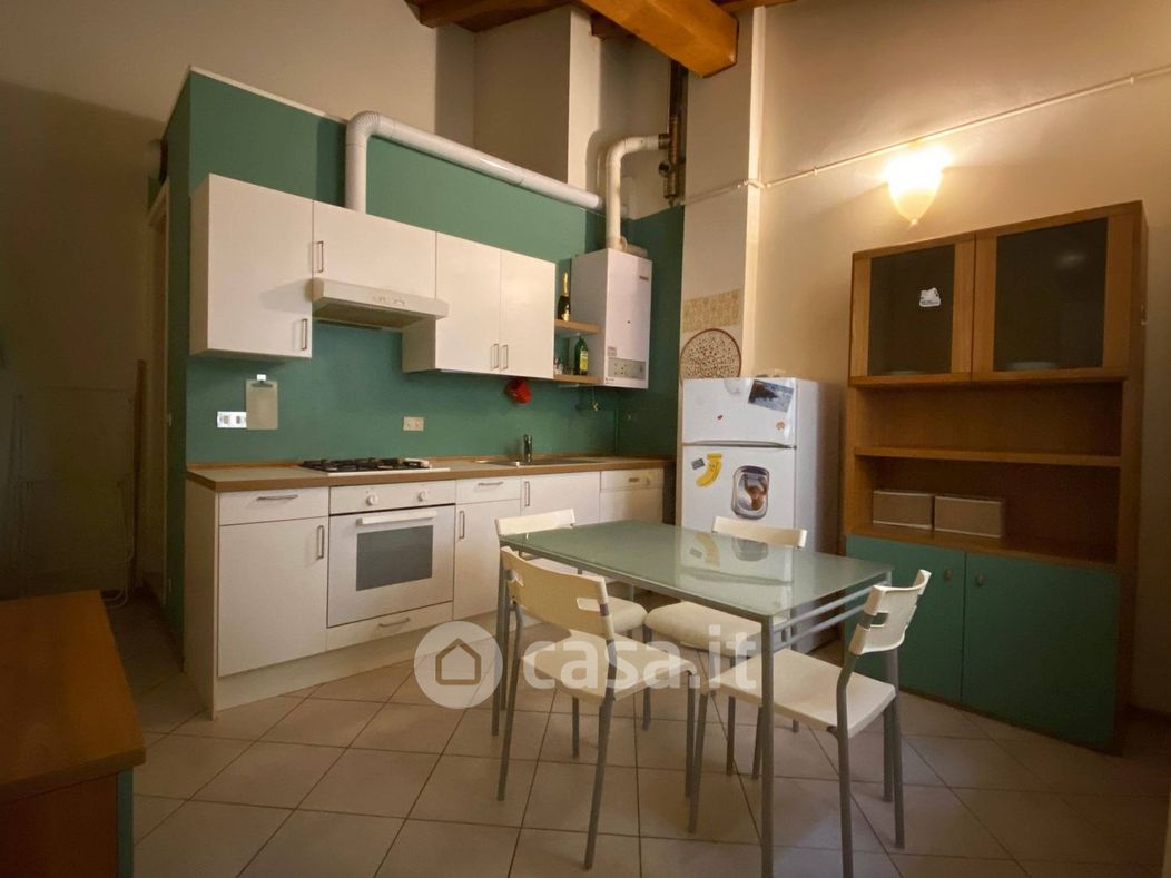 Appartamento in Affitto in Via San Felice 31 a Bologna