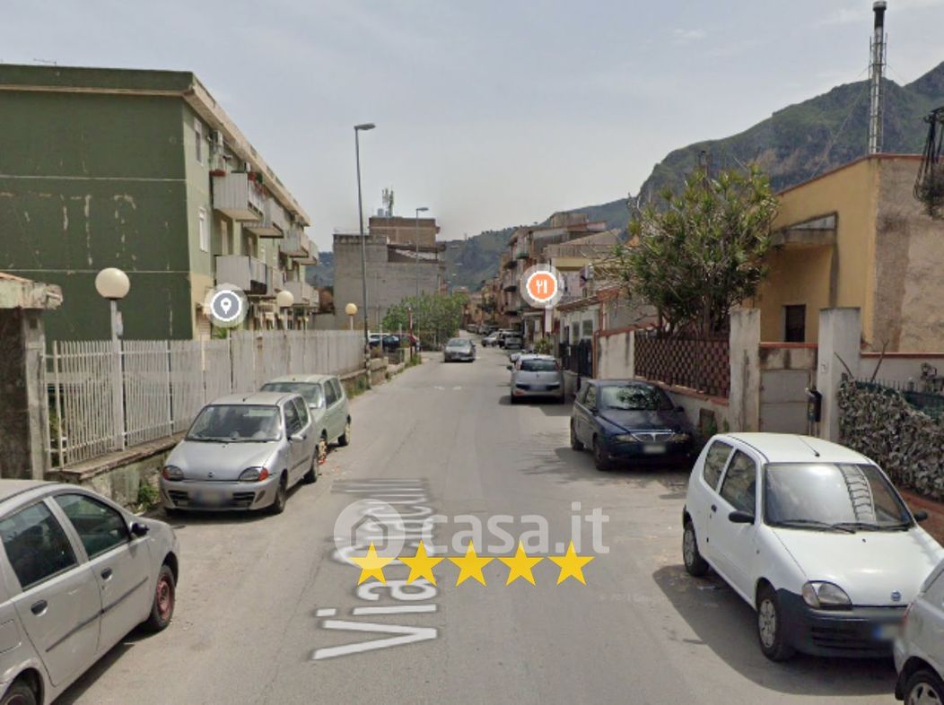 Appartamento in Vendita in Via Ciaculli a Palermo