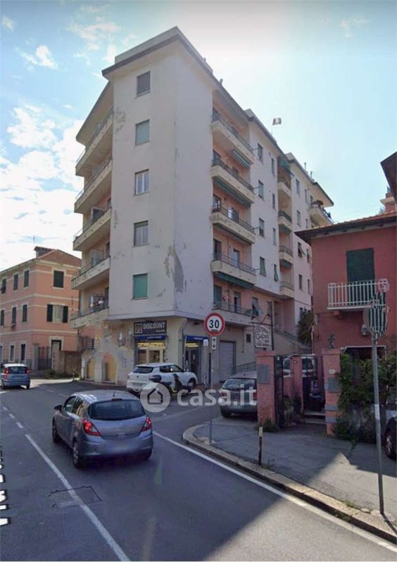 Appartamento in Vendita in Via Borzoli 52 a Genova