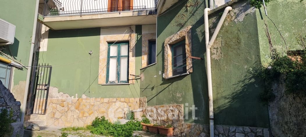 Appartamento in Vendita in Via Sant'Angelo di Ogliara a Salerno