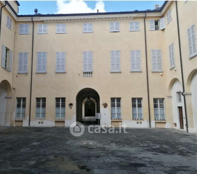 Appartamento in Vendita in Strada Luigi Carlo Farini 61 a Parma