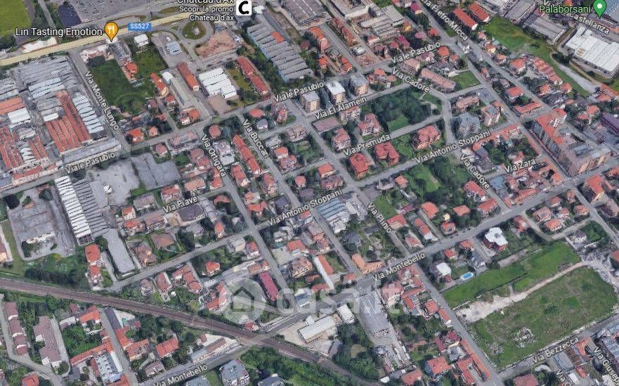 Terreno edificabile in Vendita in Via Antonio Stoppani a Legnano