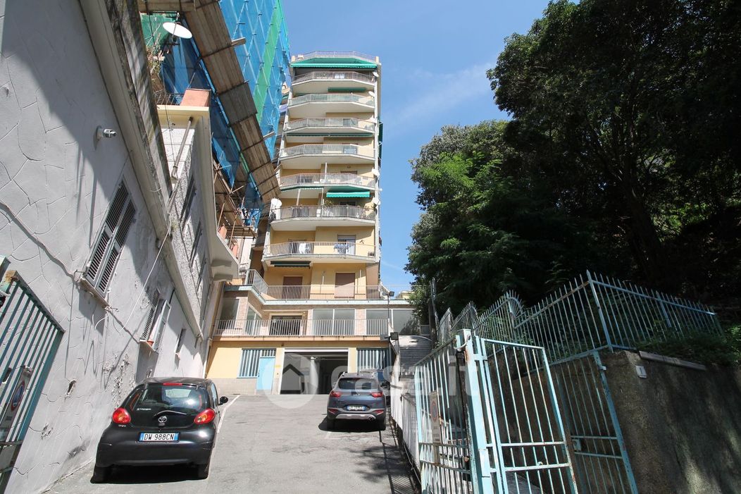 Garage/Posto auto in Vendita in Salita Bella Giovanna 1 a Genova