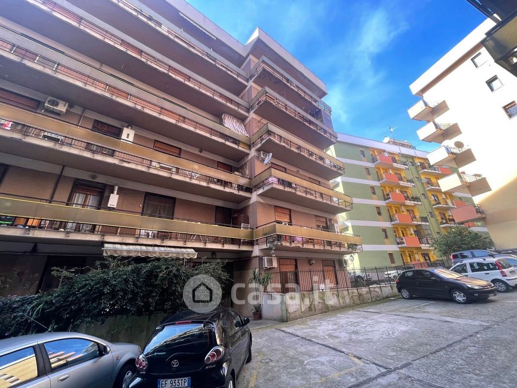 Appartamento in Vendita in Via Pietro Castelli 246 a Messina