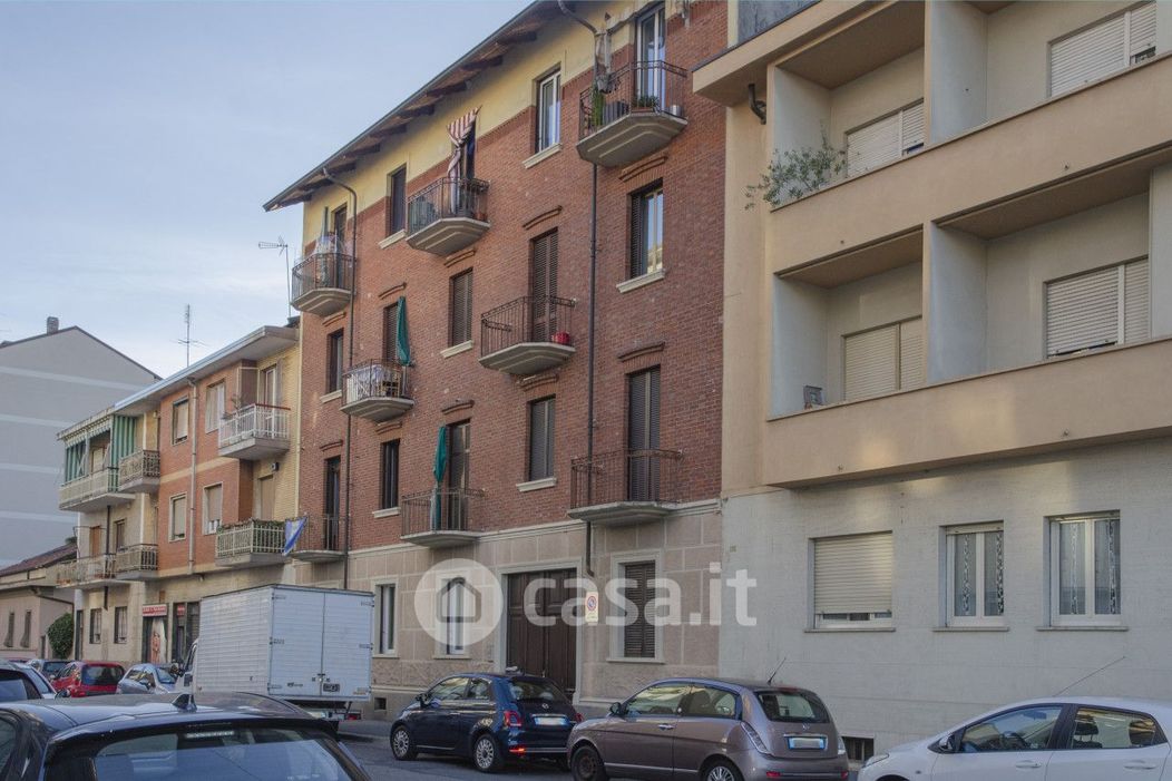 Appartamento in Vendita in Via Vipacco 20 a Torino