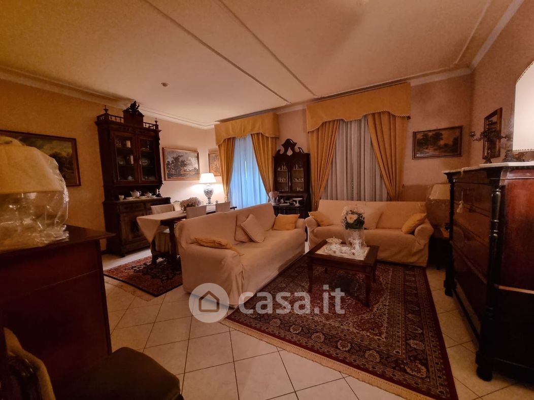 Appartamento in Vendita in Via Monfalcone a Catania
