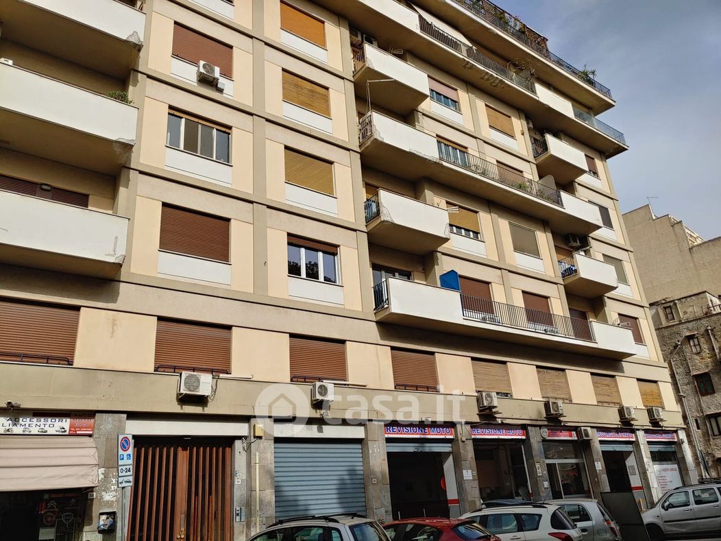 Appartamento in Vendita in Via Serradifalco 58 a Palermo