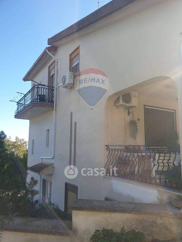 Casa Bi/Trifamiliare in Vendita in Via Gianmaria a Caltanissetta