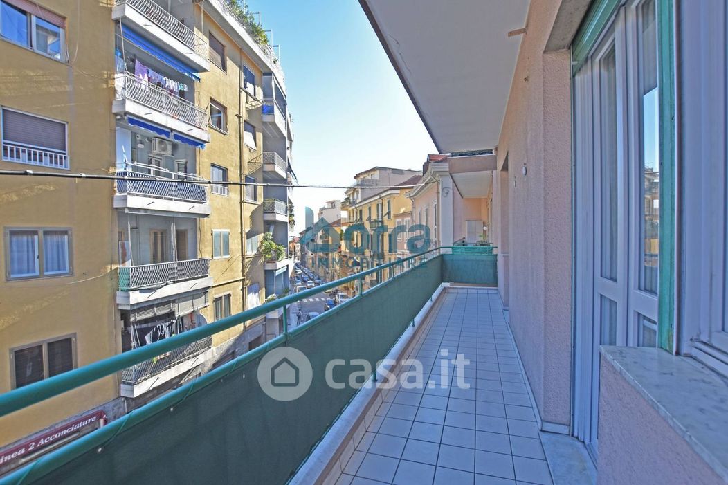 Appartamento in Vendita in Via Zeffiro Massa a Sanremo