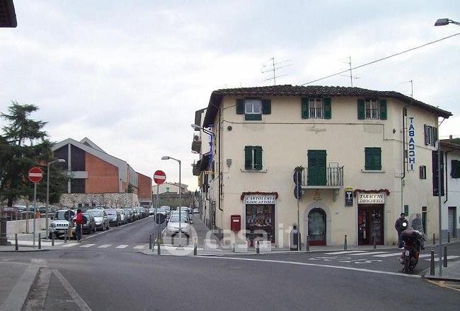 Attività/Licenza (con o senza mura) in Vendita in Via Reginaldo Giuliani a Firenze