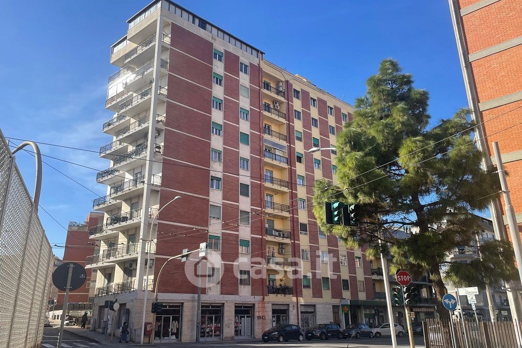 Appartamento in Vendita in Via Is Mirrionis 118 a Cagliari