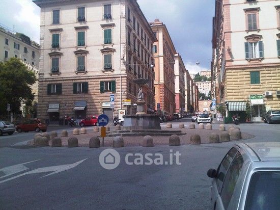 Appartamento in Vendita in Piazza Marsala a Genova
