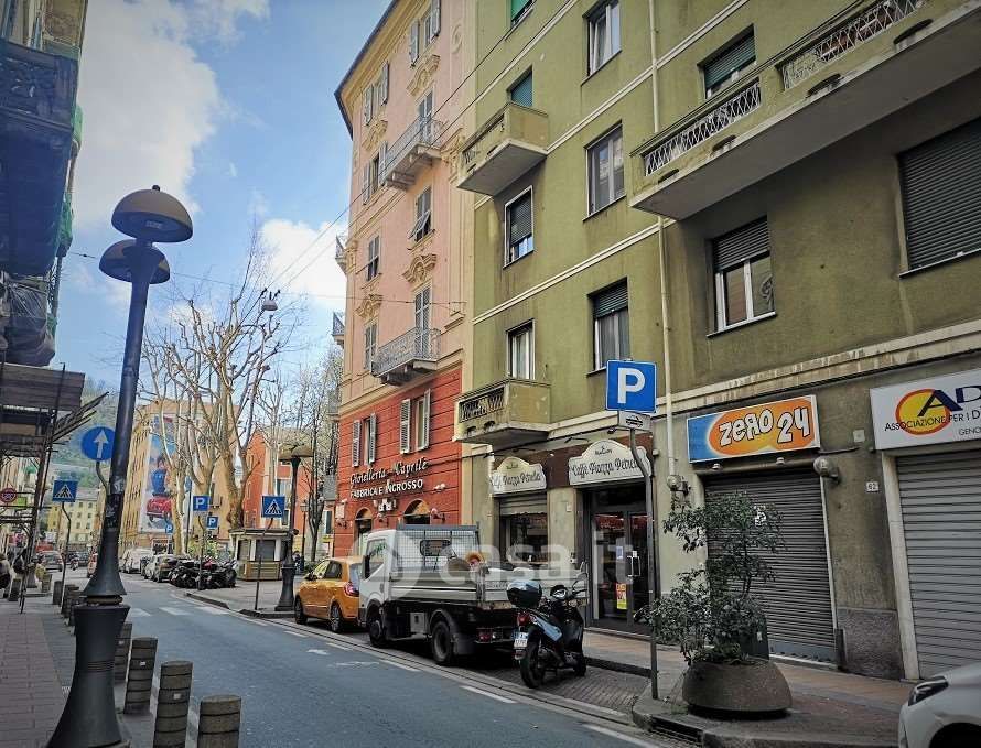 Negozio/Locale commerciale in Affitto in Via Germano Jori 60 a Genova
