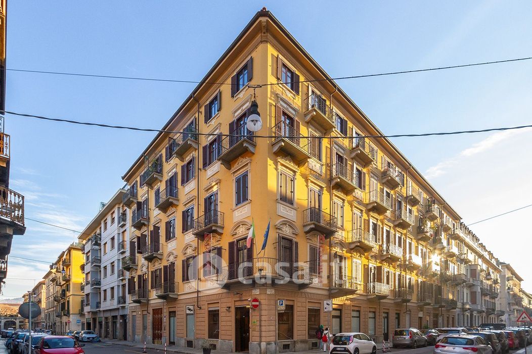 Appartamento in Affitto in Via Rodolfo Montevecchio 13 a Torino
