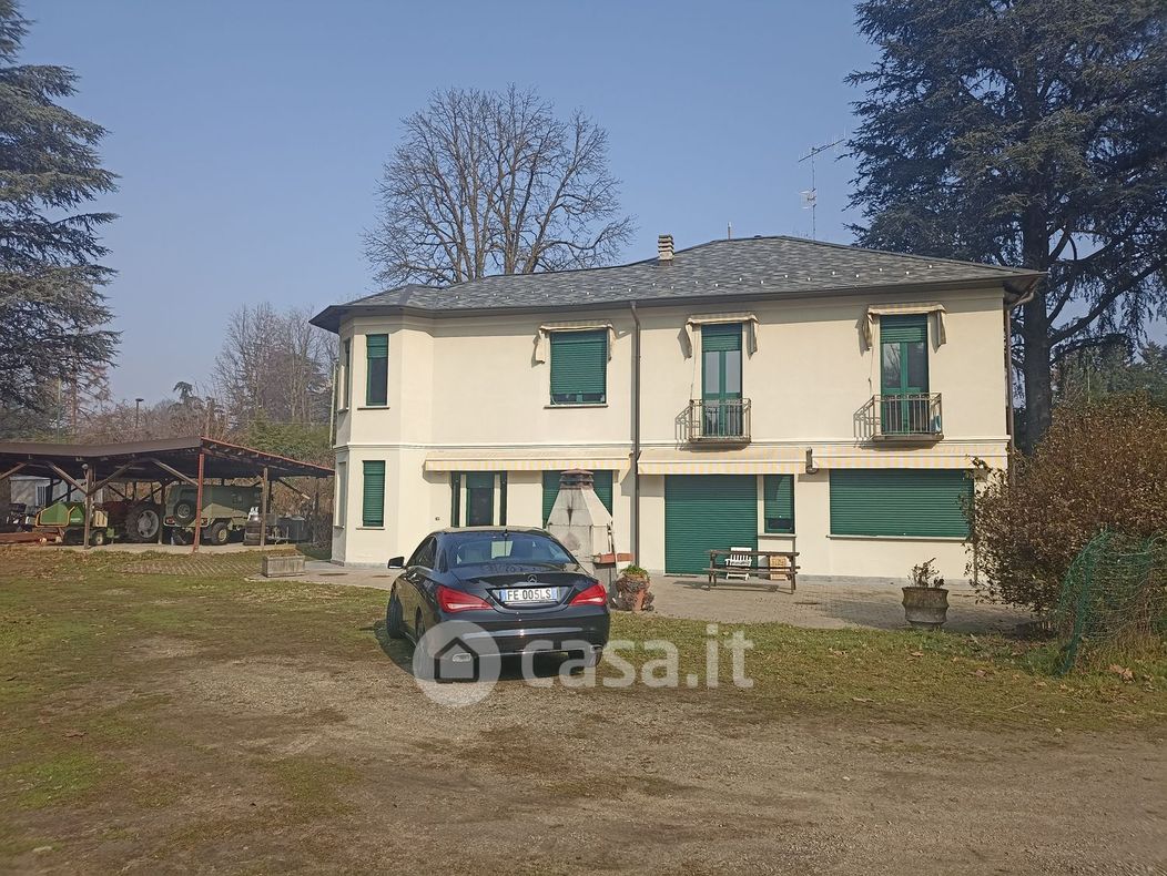 Villa in Vendita in Corso Moncalieri 348 a Torino