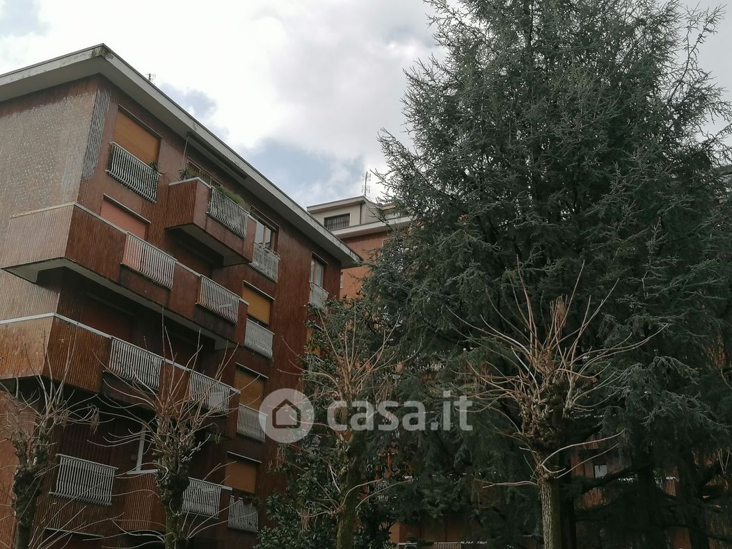Appartamento in Vendita in Via Monzambano 13 a Milano