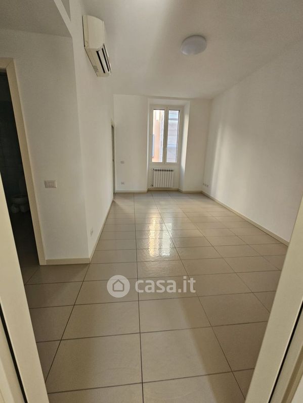 Appartamento in Affitto in Via San Gregorio 39 a Milano