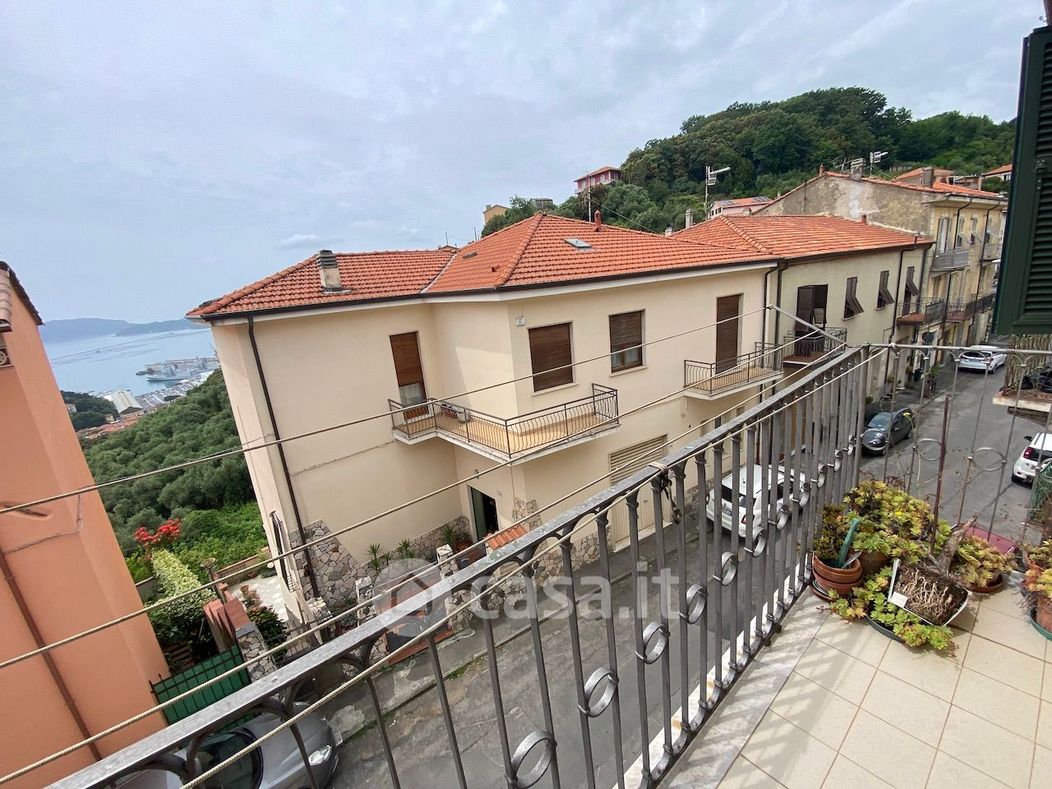 Appartamento in Vendita in Via Umberto Biancamano 126 a La Spezia