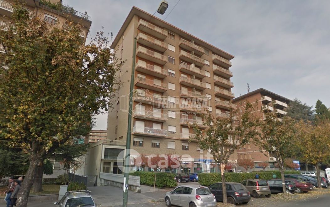 Appartamento in Vendita in Via Borgaro 97 a Torino