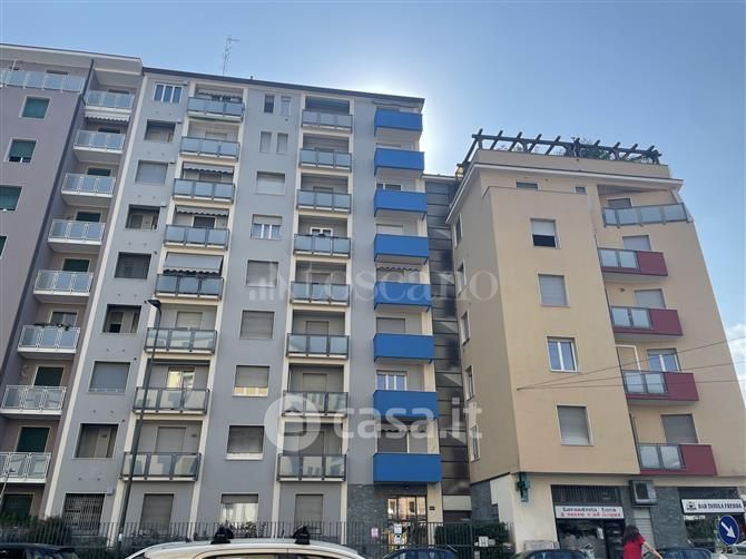 Appartamento in Vendita in Via Francesco Primaticcio a Milano