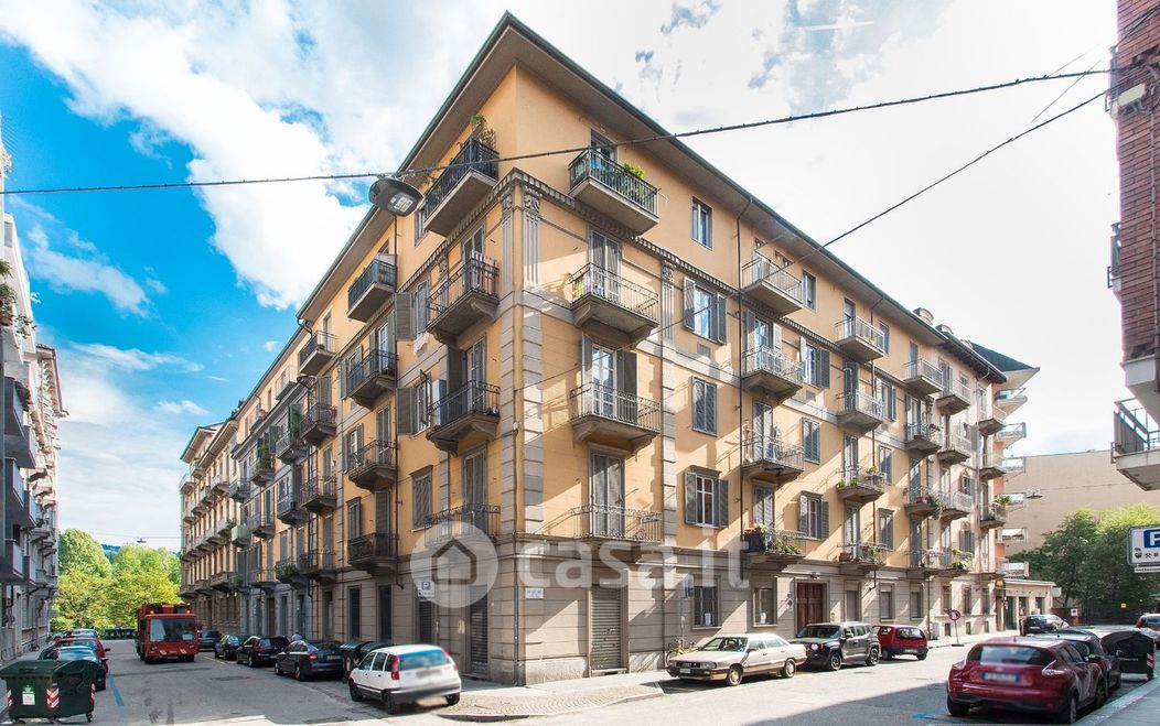Appartamento in Vendita in Via Riccardo Sineo a Torino