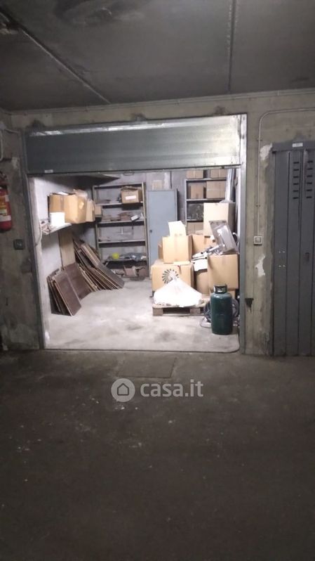 Garage/Posto auto in Vendita in Via Gaetano Mazzoni a Roma
