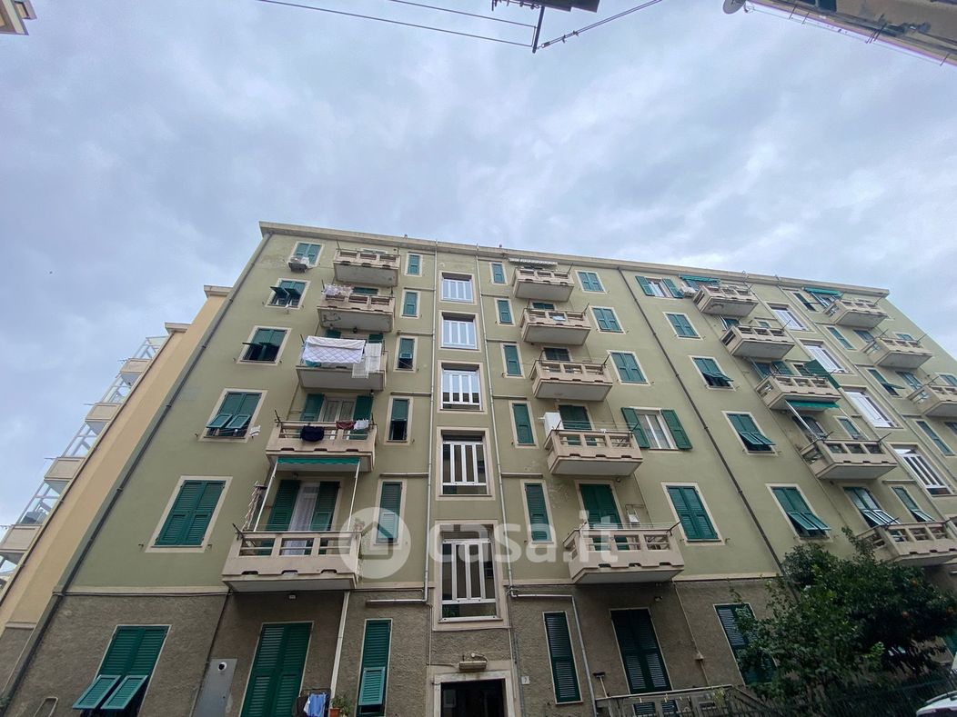 Appartamento in Vendita in Via Piero Maroncelli a Genova