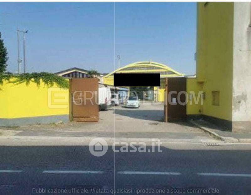 Garage/Posto auto in Vendita in Viale Guglielmo Marconi a Parabiago