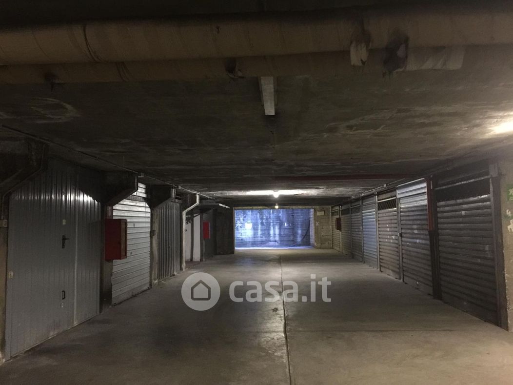 Garage/Posto auto in Affitto in Via Giaglione 1 a Torino