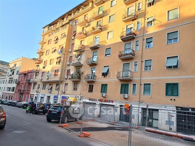 Appartamento in Vendita in Via Aversa a Roma