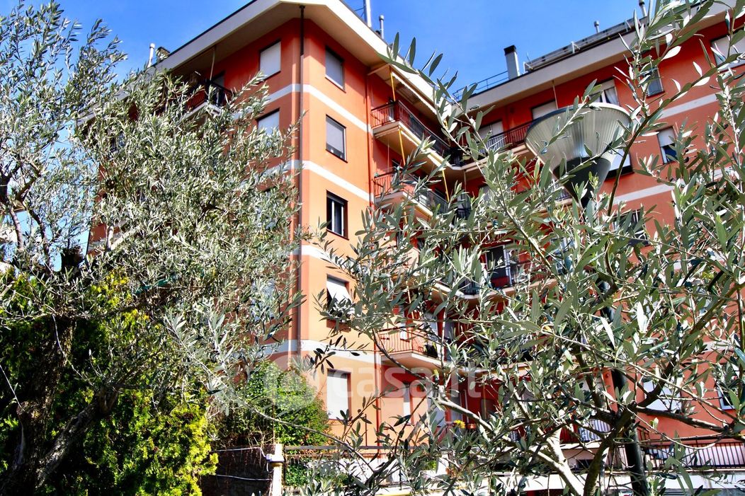 Appartamento in Vendita in Via Giovanni Trossarelli 2 a Genova