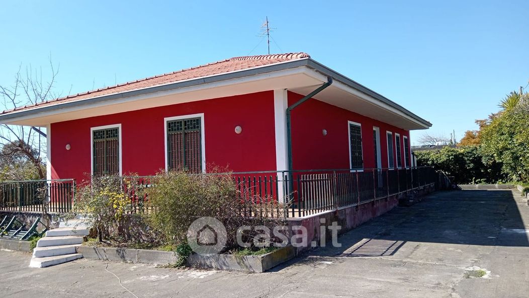 Villa in Vendita in Via Santa Spera 15 a Mascalucia