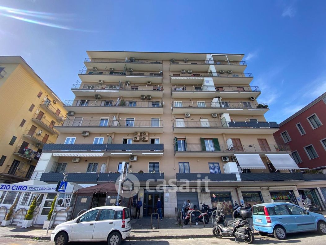 Appartamento in Vendita in Via Bagnoli 480 a Napoli