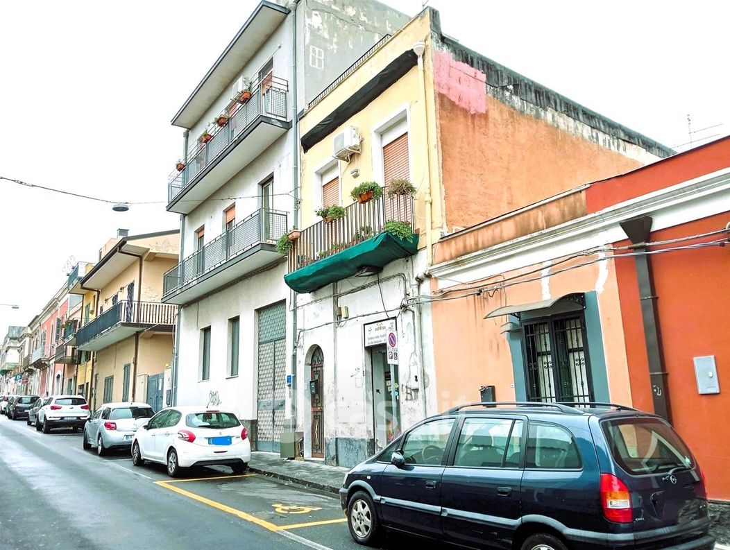 Negozio/Locale commerciale in Vendita in Via Etnea a Catania