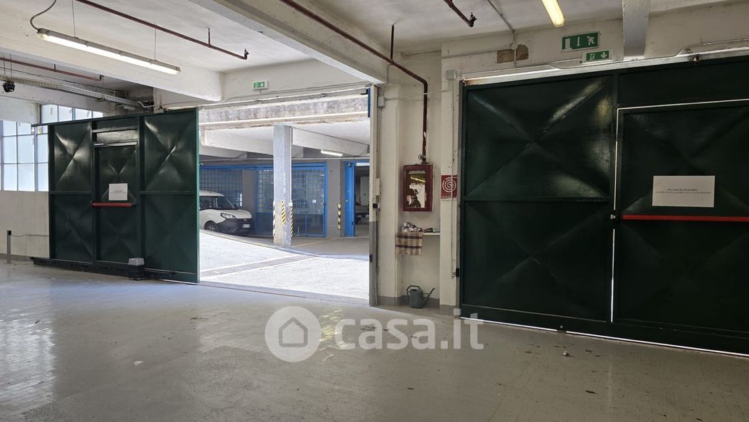 Garage/Posto auto in Vendita in Via Ruggero Leoncavallo a Genova