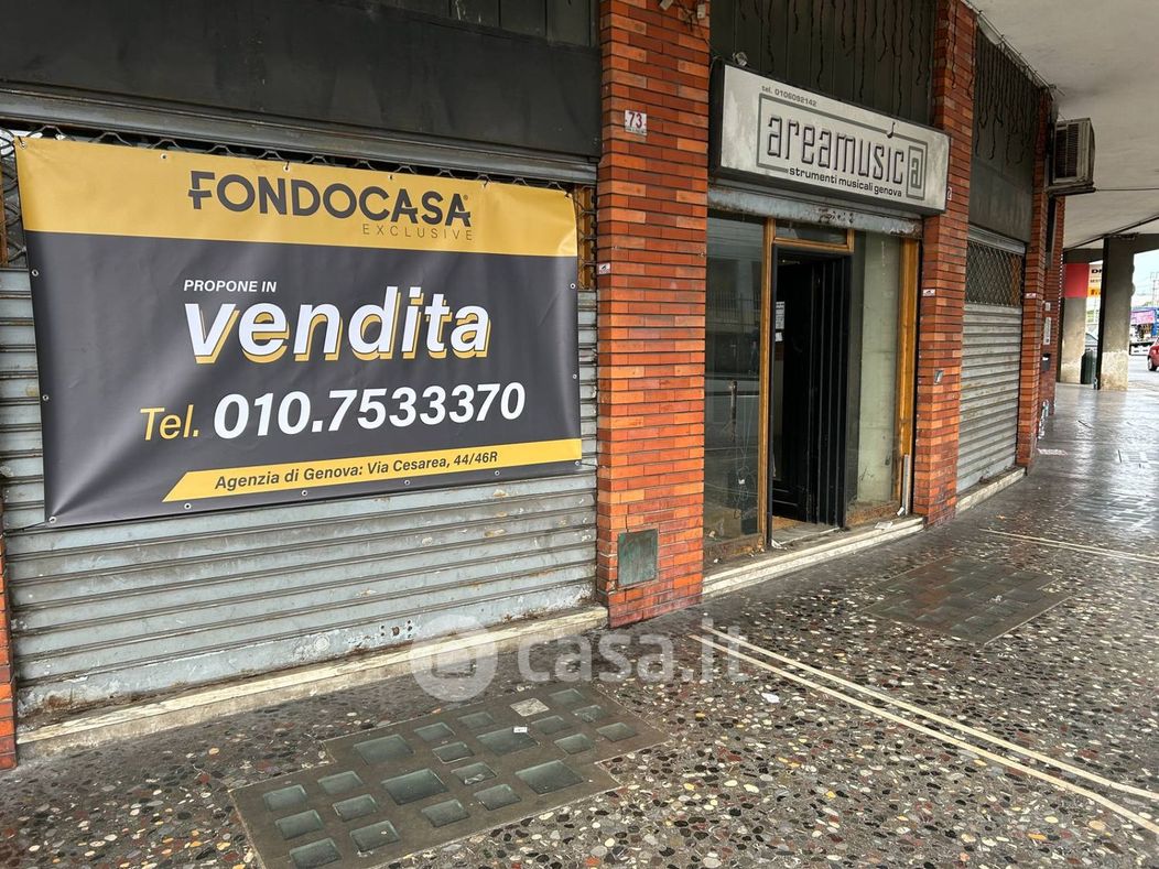 Negozio/Locale commerciale in Vendita in Via Giacomo Puccini a Genova
