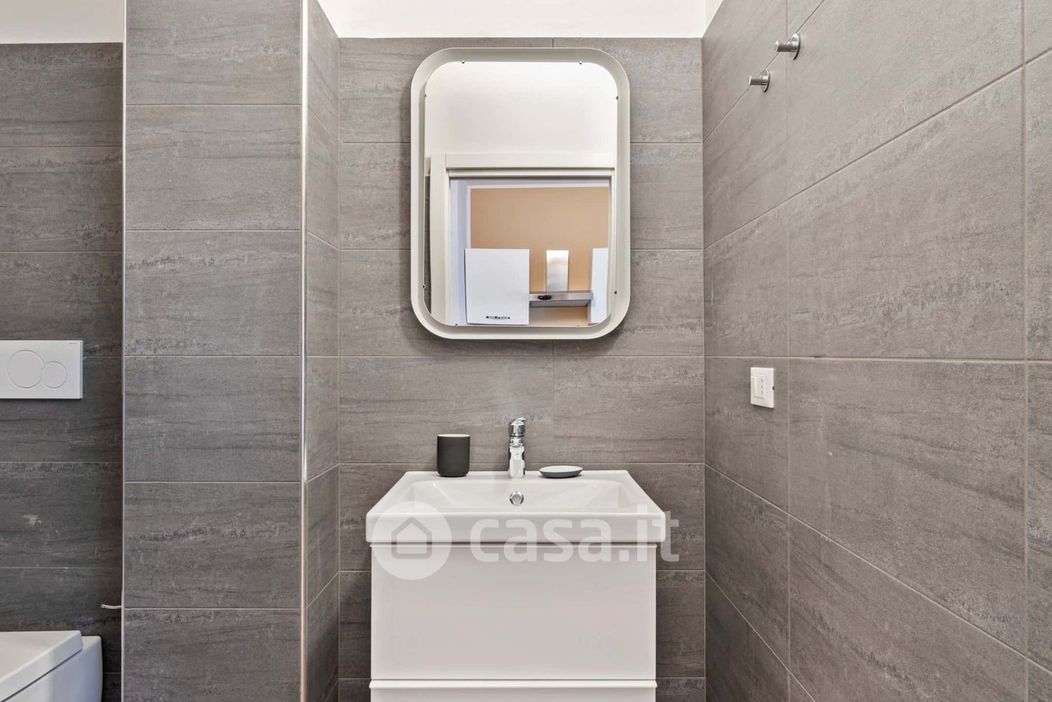 Appartamento in Affitto in Via Luciano Manara a Milano